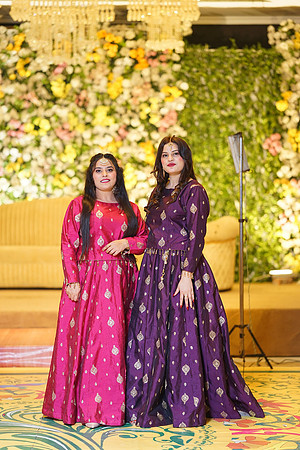 Ihtasham & Iqra Mehndi 00110