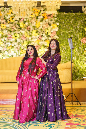 Ihtasham & Iqra Mehndi 00111