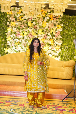 Ihtasham & Iqra Mehndi 00117