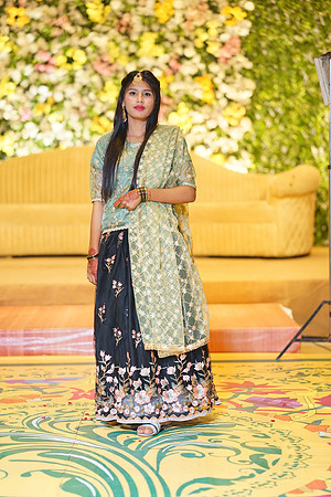 Ihtasham & Iqra Mehndi 00120
