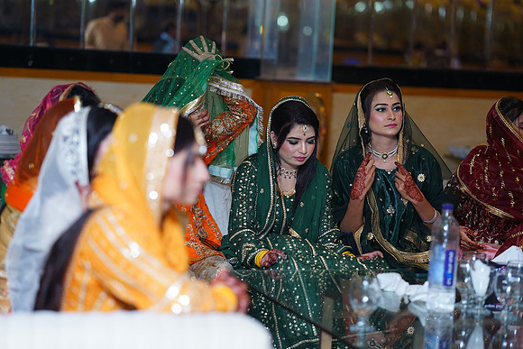 Ihtasham & Iqra Mehndi 00125