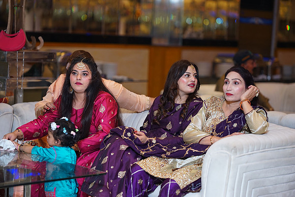 Ihtasham & Iqra Mehndi 00128