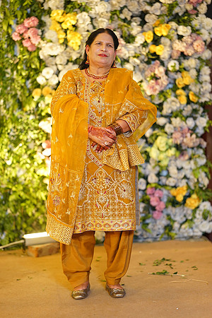 Ihtasham & Iqra Mehndi 00132