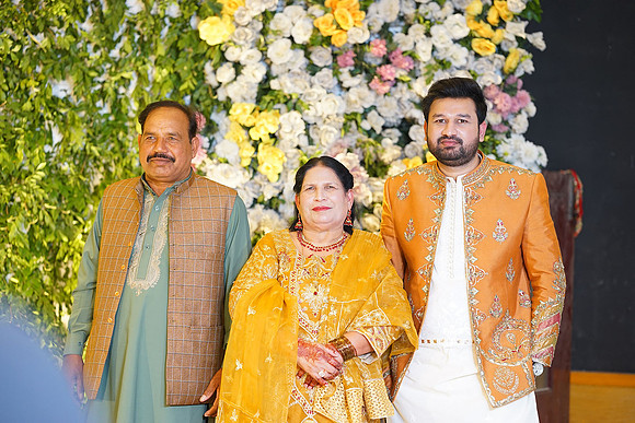Ihtasham & Iqra Mehndi 00142