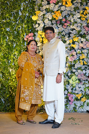 Ihtasham & Iqra Mehndi 00153