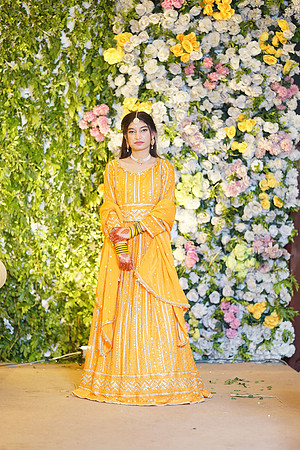 Ihtasham & Iqra Mehndi 00175