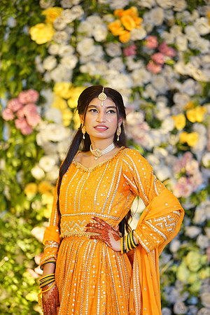 Ihtasham & Iqra Mehndi 00186