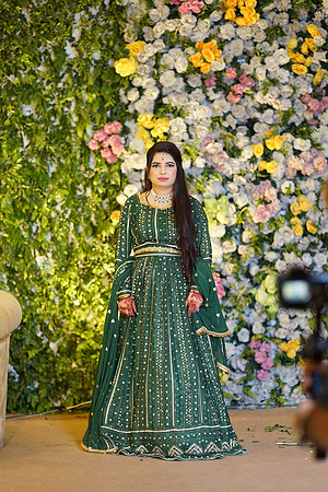 Ihtasham & Iqra Mehndi 00188