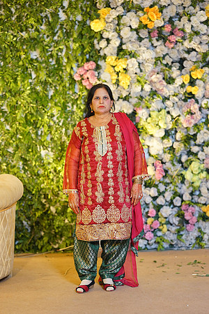 Ihtasham & Iqra Mehndi 00219