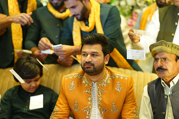 Ihtasham & Iqra Mehndi 00063