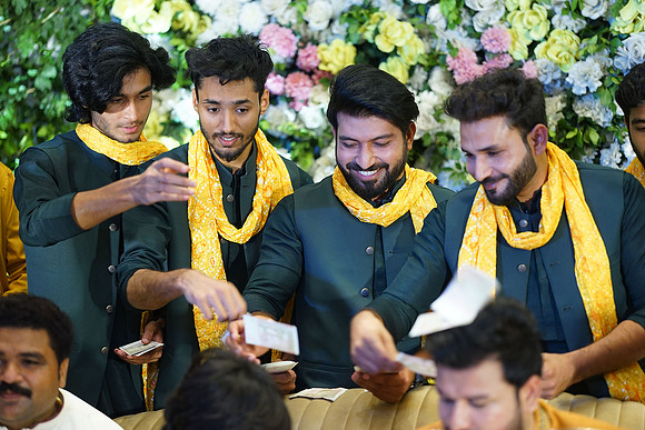 Ihtasham & Iqra Mehndi 00067