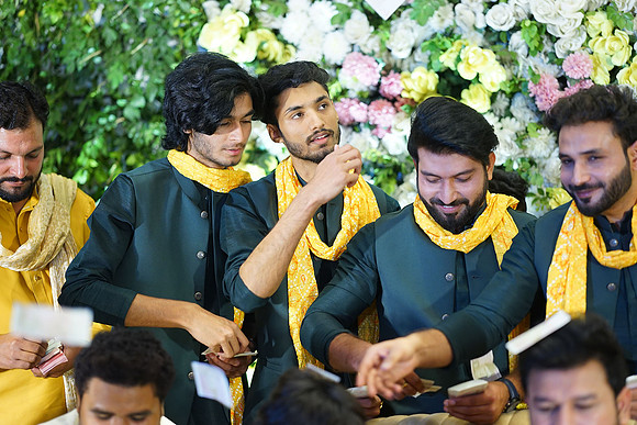 Ihtasham & Iqra Mehndi 00068
