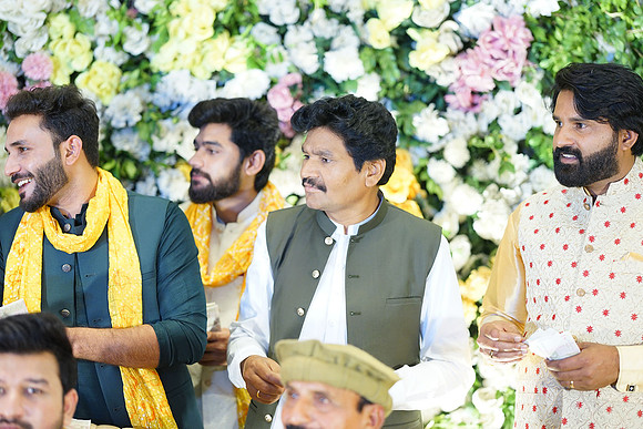 Ihtasham & Iqra Mehndi 00072