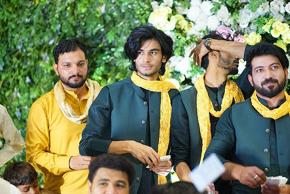Ihtasham & Iqra Mehndi 00075