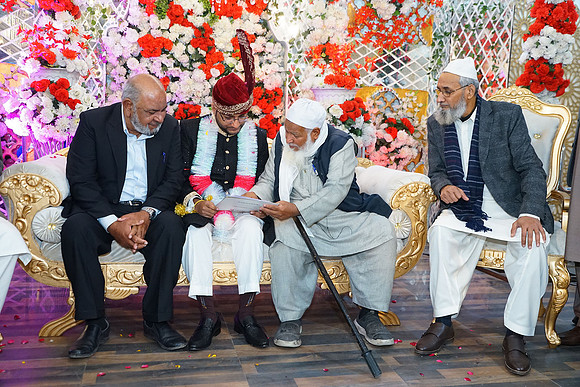 Umer & Maryam Barat 00279