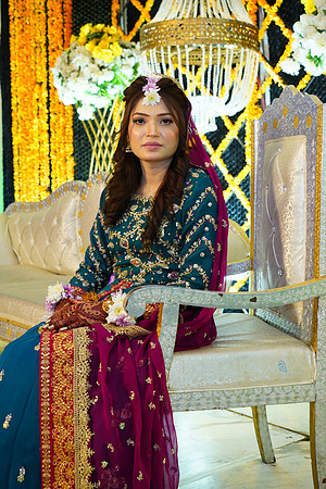 Ayesha & Arslan Mehndi 00030