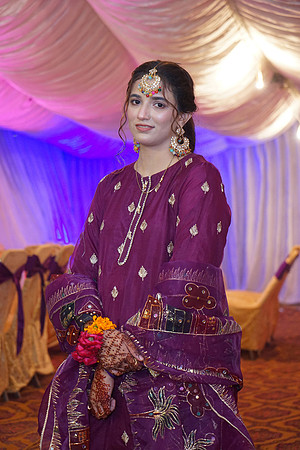 Iqra & Amjad Mehndi 00150