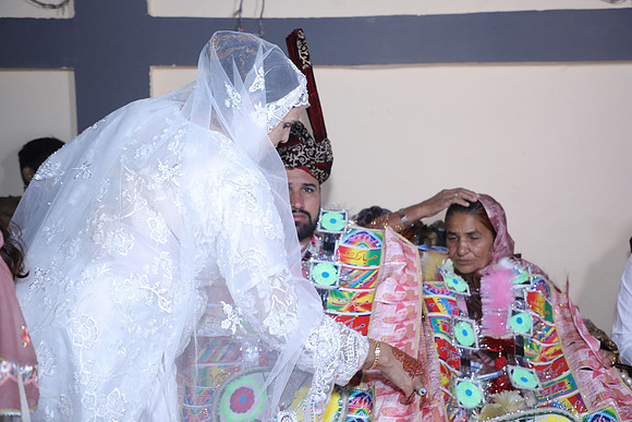 Ibrar & Aleena Barat 00176