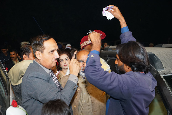 Asif & Kanwal Barat 00060