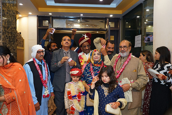 Asif & Kanwal Barat 00082