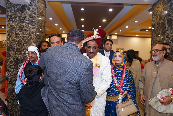 Asif & Kanwal Barat 00087
