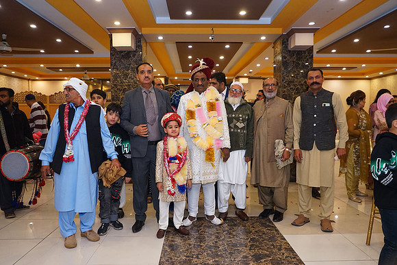 Asif & Kanwal Barat 00094