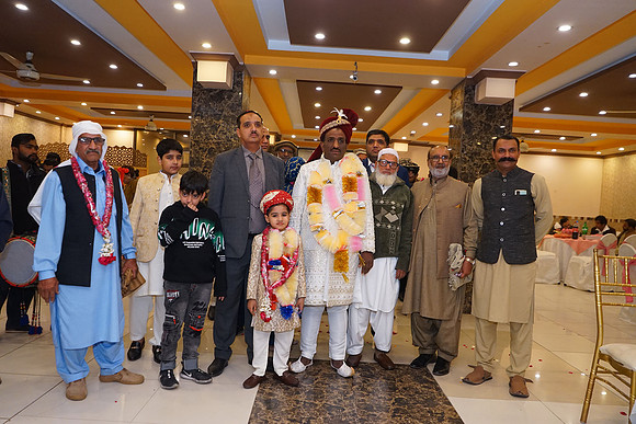 Asif & Kanwal Barat 00099