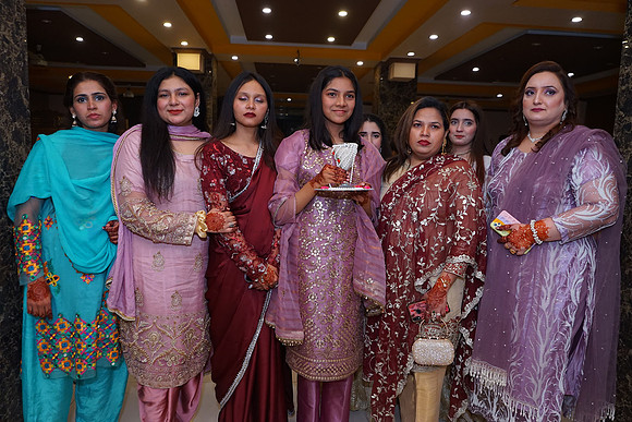 Asif & Kanwal Barat 00139