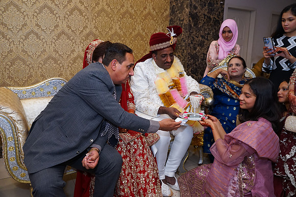 Asif & Kanwal Barat 00169