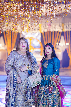 Usman & Sania Mehndi 00063