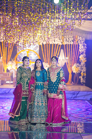 Usman & Sania Mehndi 00075
