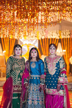 Usman & Sania Mehndi 00078