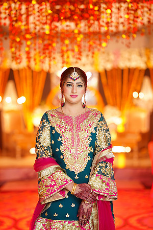 Usman & Sania Mehndi 00089