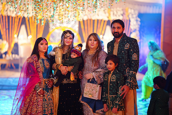 Usman & Sania Mehndi 00172