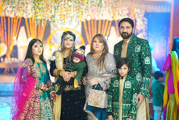 Usman & Sania Mehndi 00174