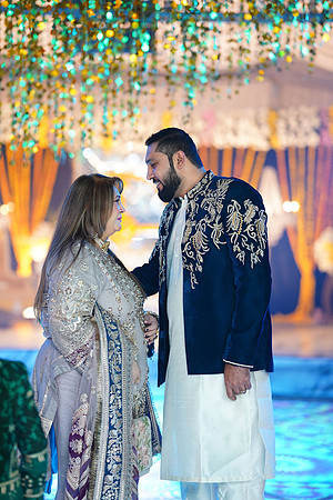 Usman & Sania Mehndi 00195