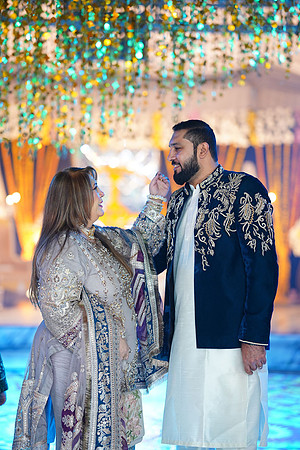 Usman & Sania Mehndi 00198
