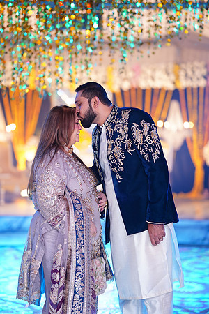 Usman & Sania Mehndi 00196