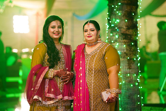 Usman & Sania Mehndi 00243