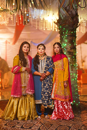 Usman & Sania Mehndi 00259