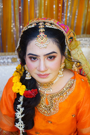 Rafiya & Fahad Mehndi 00048