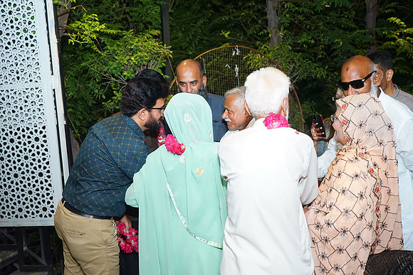 Fatima & Anjum 00161