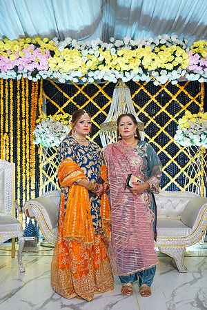 Ayesha & Arslan Mehndi 00145