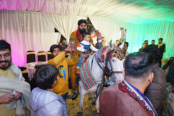 Junaid & Mehwish Mehndi 00082