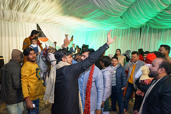 Junaid & Mehwish Mehndi 00105