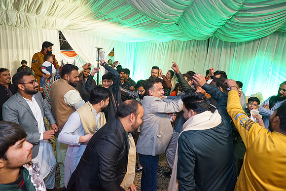 Junaid & Mehwish Mehndi 00109