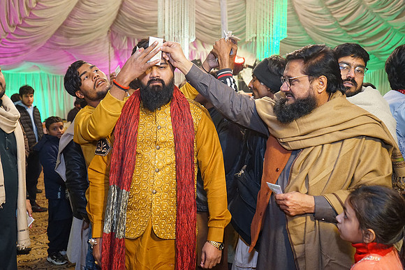Junaid & Mehwish Mehndi 00162