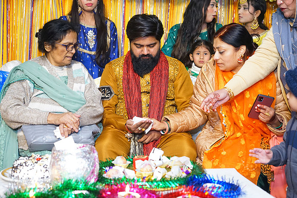 Junaid & Mehwish Mehndi 00192