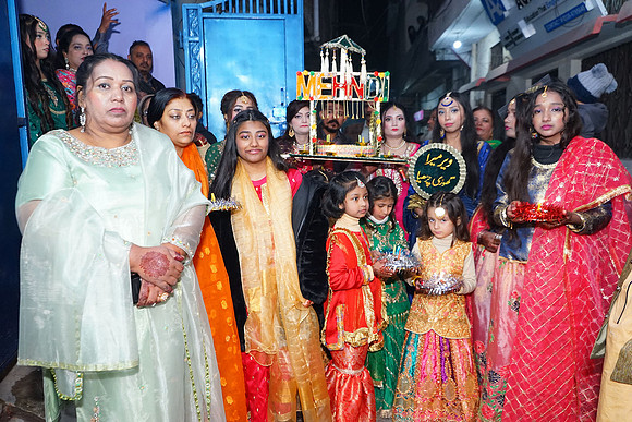 Fayaz & Anum Mehndi 00059