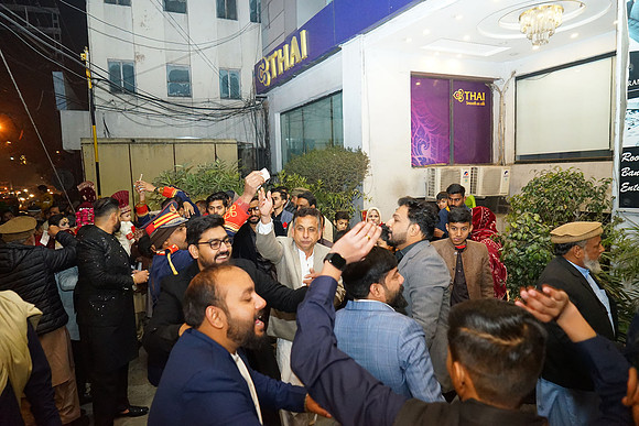 Junaid & Mehwish Barat 00159